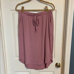 NWOT Zenana Outfitters High Low Skirt in Soft Pink